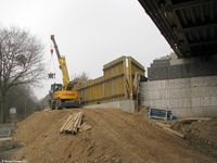 Image oder Bild von Br&uuml;ckenabriss und Br&uuml;ckenneubau Bundesstrasse 42 &uuml;ber Eisenbahn in Unkel, hier: Bau der neuen Br&uuml;cke